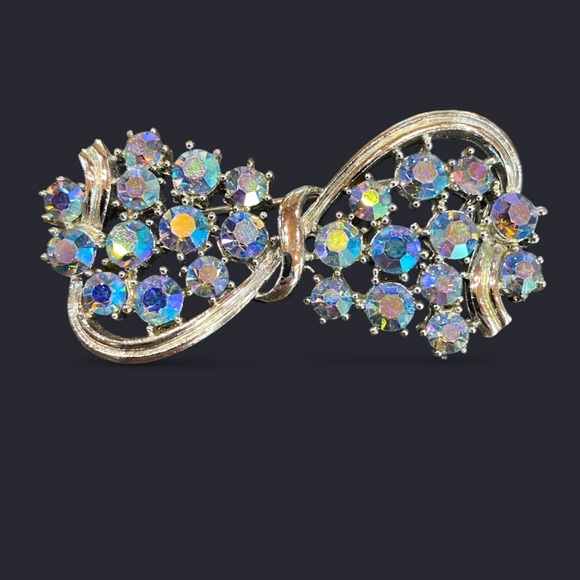 Vintage Jewelry - Vintage Shades Of Blue Aurora Borealis Rhinestone Brooch W/ Ribbons Silver Tone